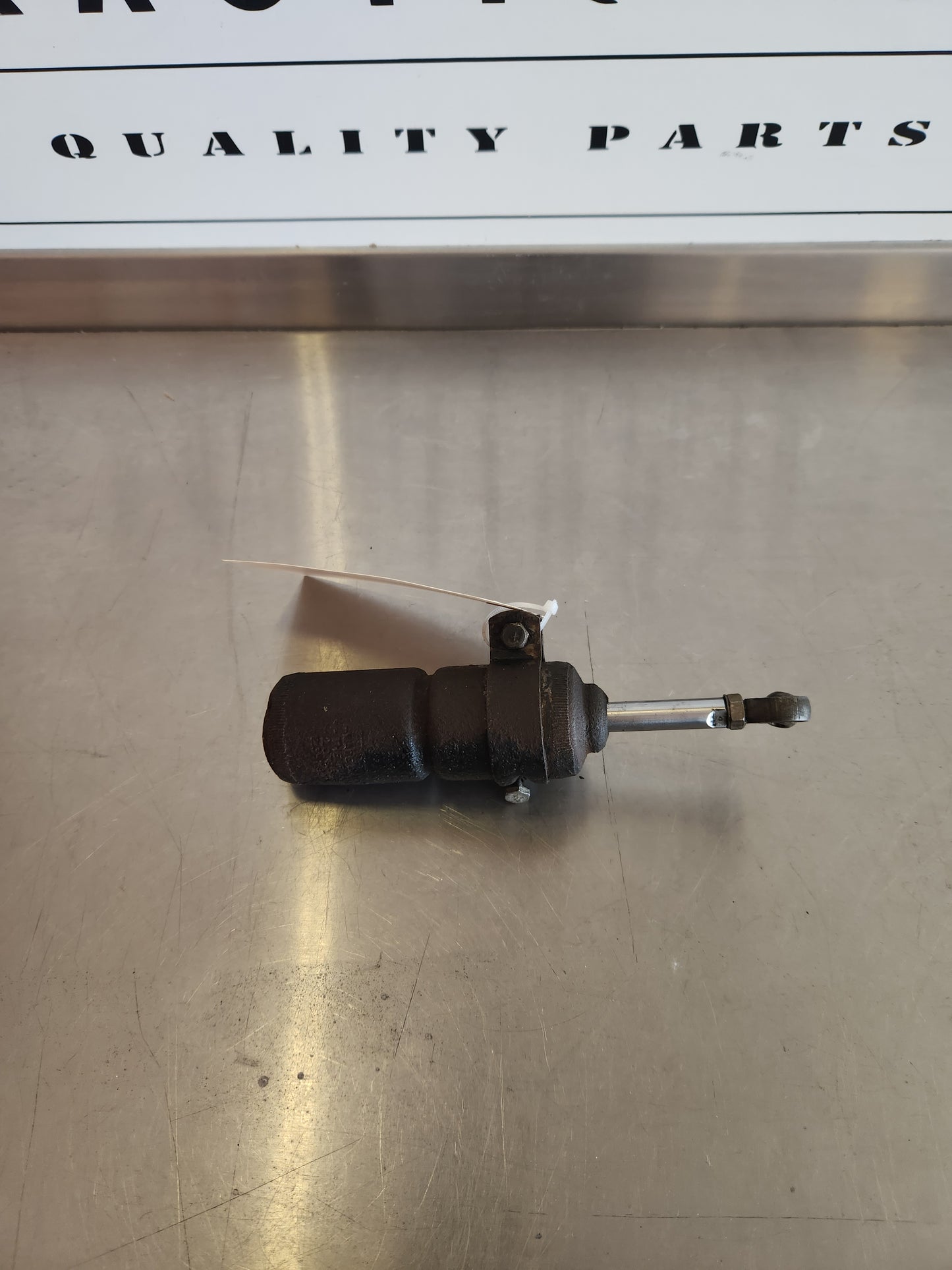 87358-02 Piper Dampener Assembly - Shimmy w/ Clamp Bracket Assembly 87358-002