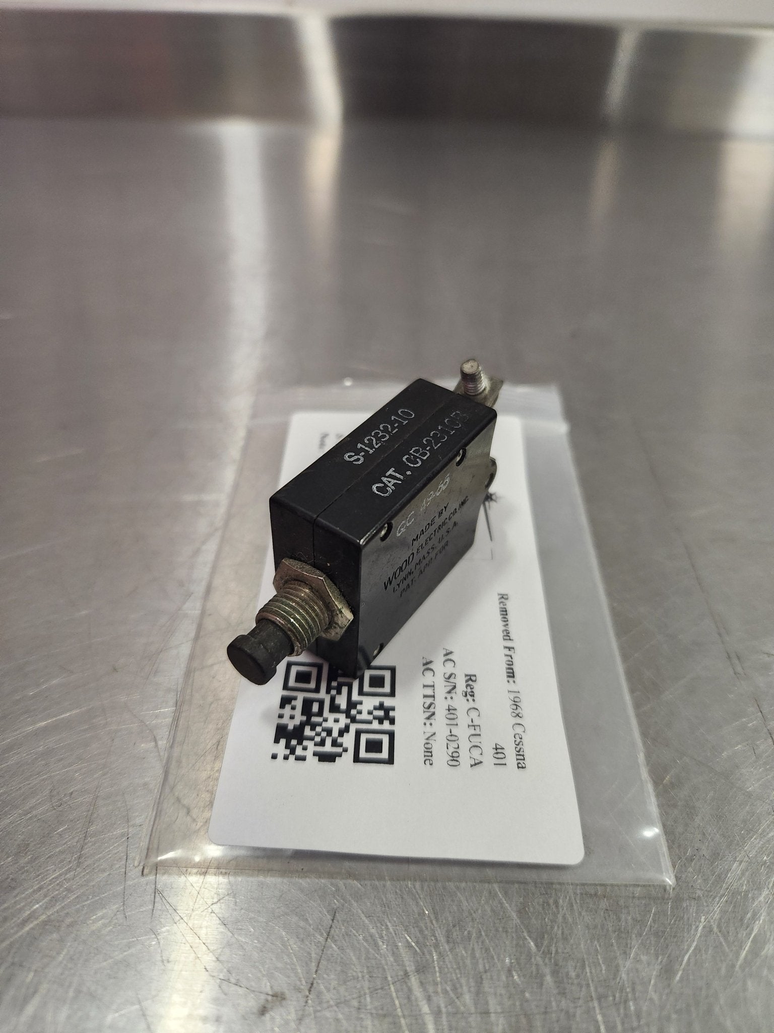 S - 12132 - 10 Wood Electric CIRCUIT BREAKER 10 AMP | FractionAIR Parts - Aircraft Parts & Accessories