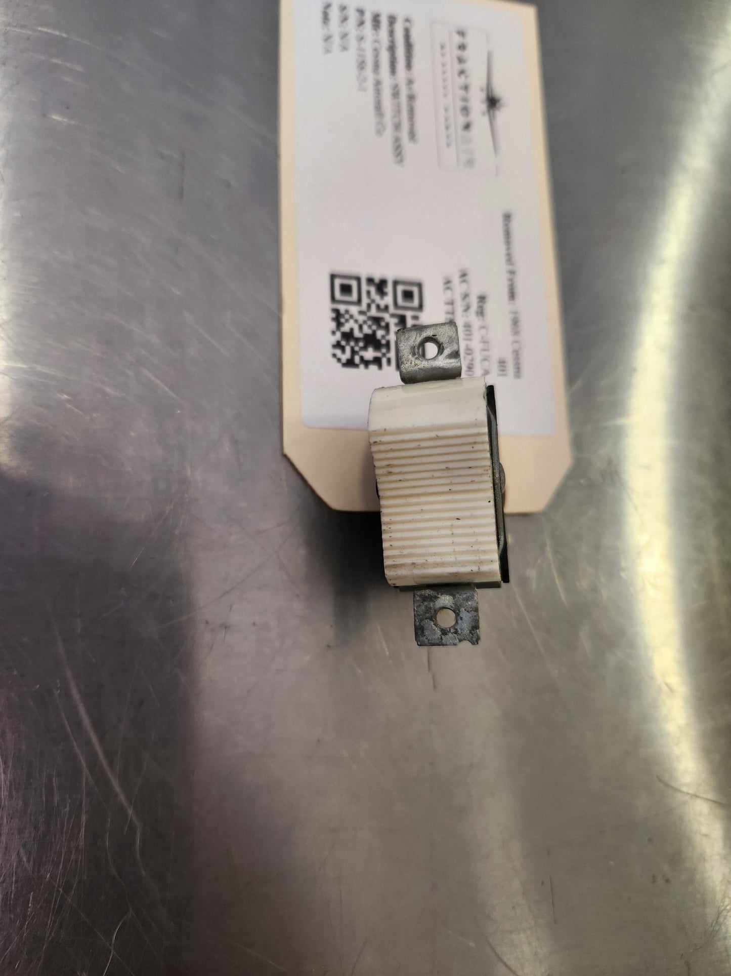S‑1158‑2‑1 Cessna Aircraft Co SWITCH ASSY | FractionAIR Parts - Aircraft Parts & Accessories