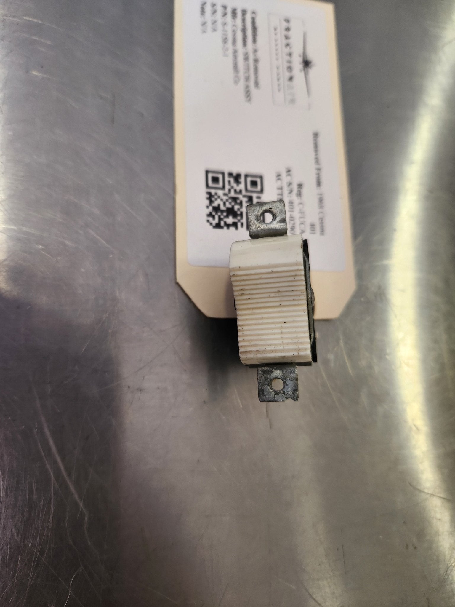 S‑1158‑2‑1 Cessna Aircraft Co SWITCH ASSY | FractionAIR Parts - Aircraft Parts & Accessories